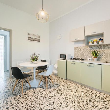 Ciraccio Apartments Procida Esterno foto