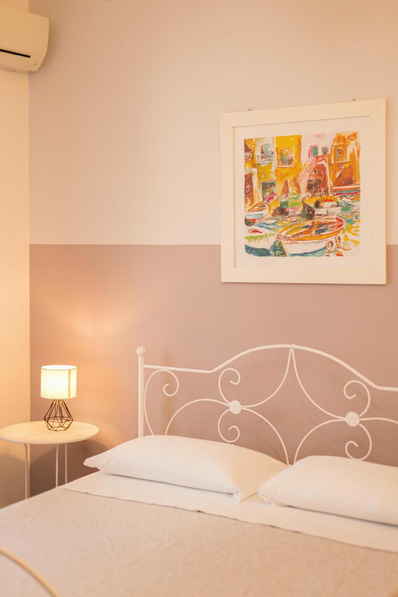 Ciraccio Apartments Procida Esterno foto